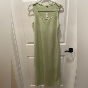 Green Sleeveless Dress